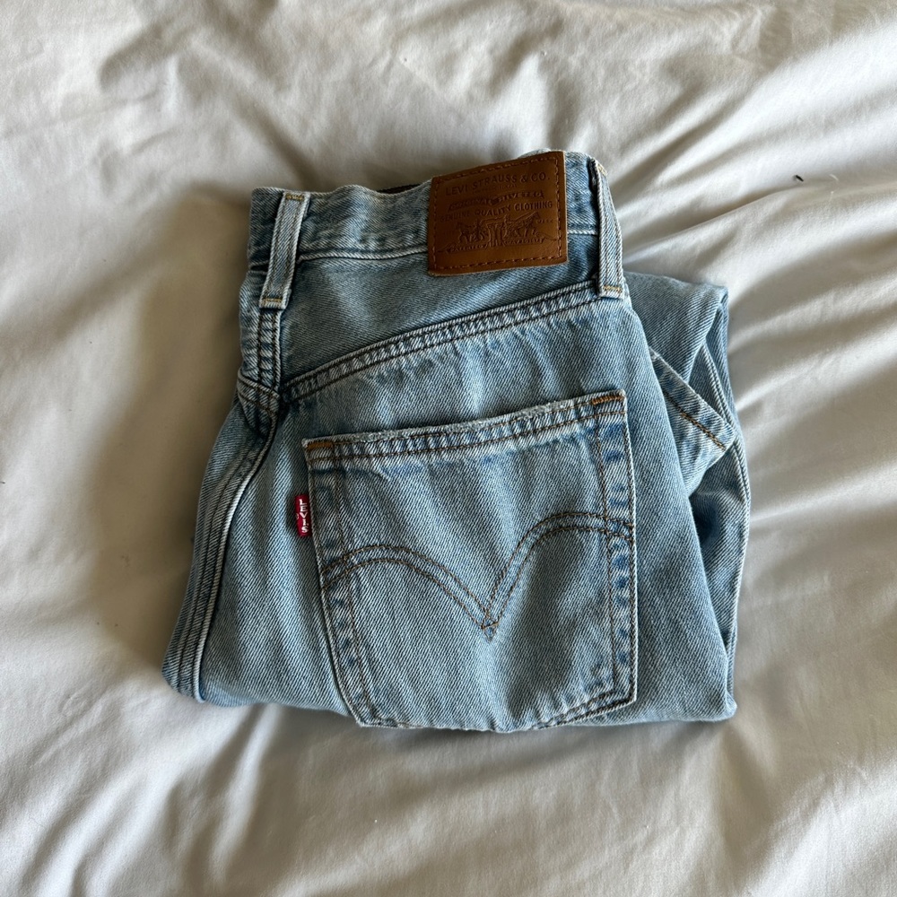 Levi’s Ribcage Straight Jeans
